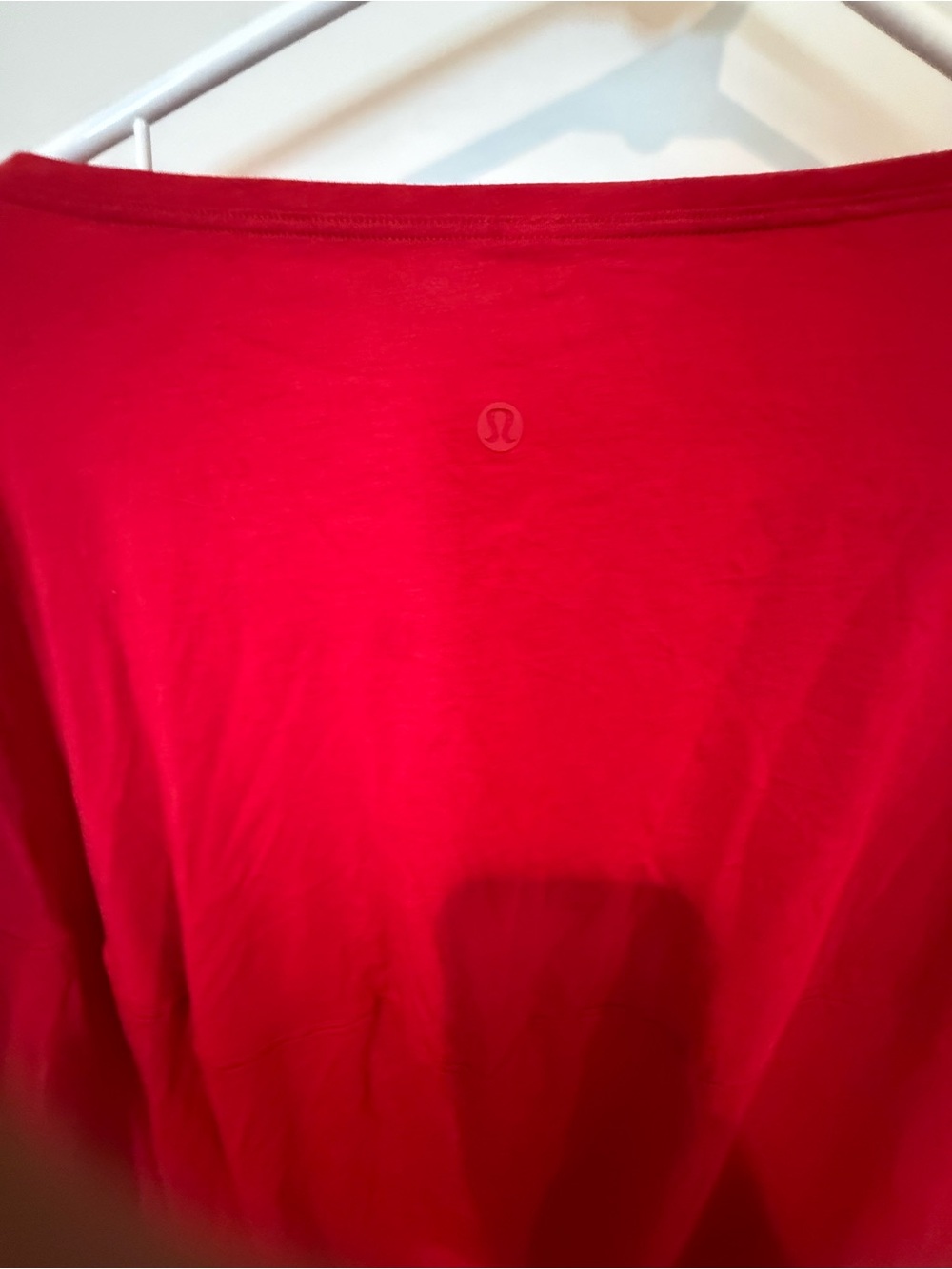 NWT Lululemon Back in Action Red Short Sleeve Relaxed Fit Tee Size 10 - Picture 6 of 7